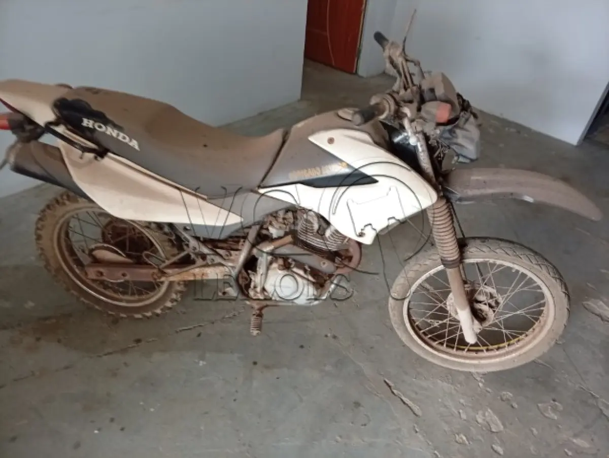 LOTE 027 - HONDA NXR 125 BROS