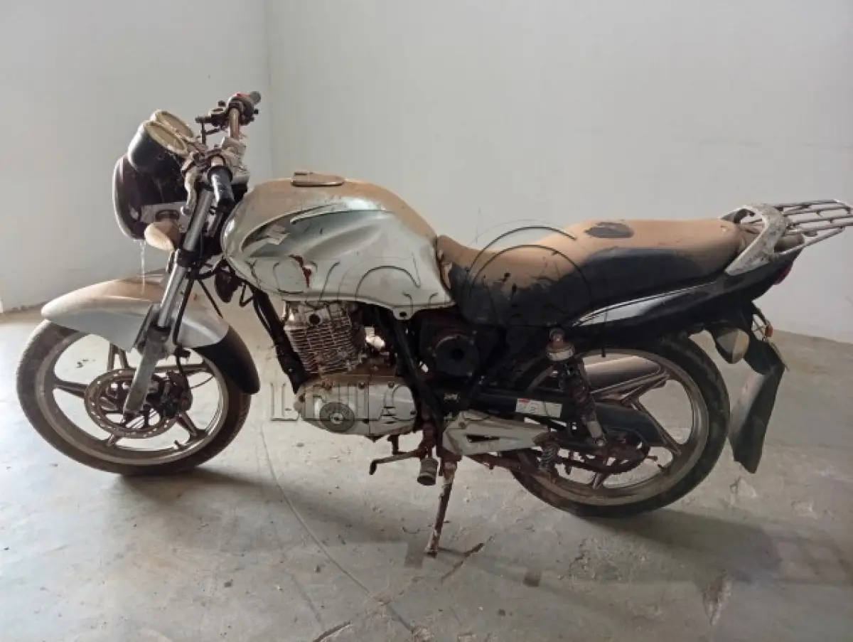LOTE 030 - SUZUKI EN 125 YES
