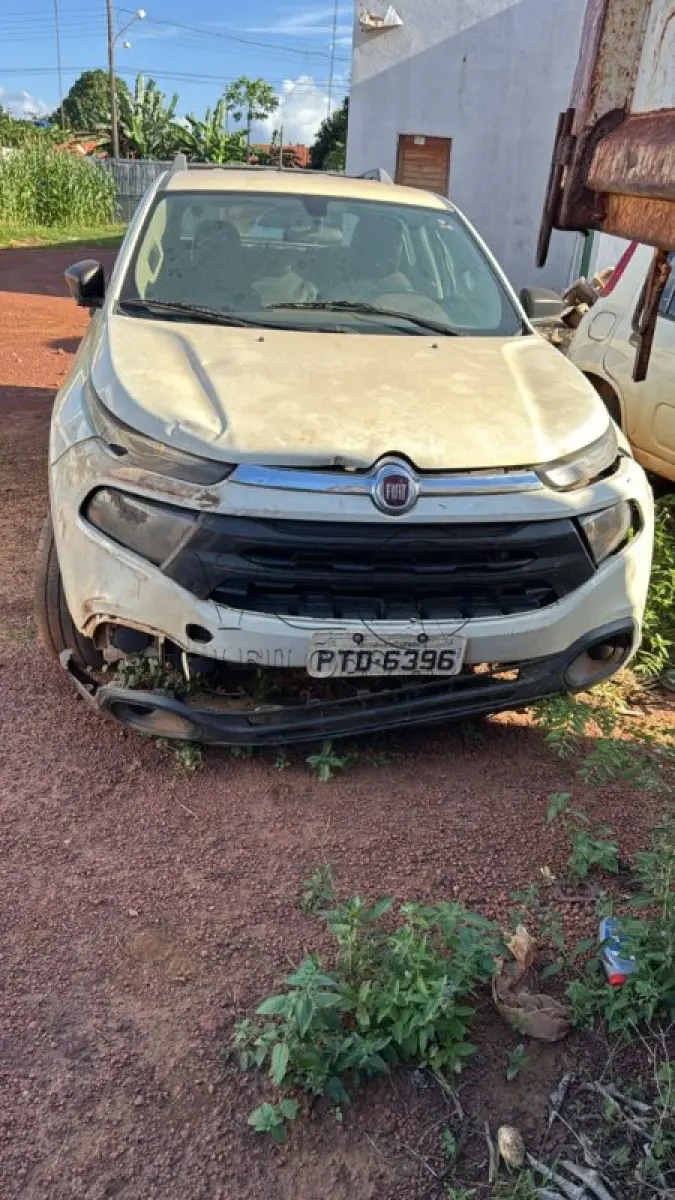 LOTE 005 - FIAT / TORO FREEDOM MT D4; ANO/MODELO: 2017/2018