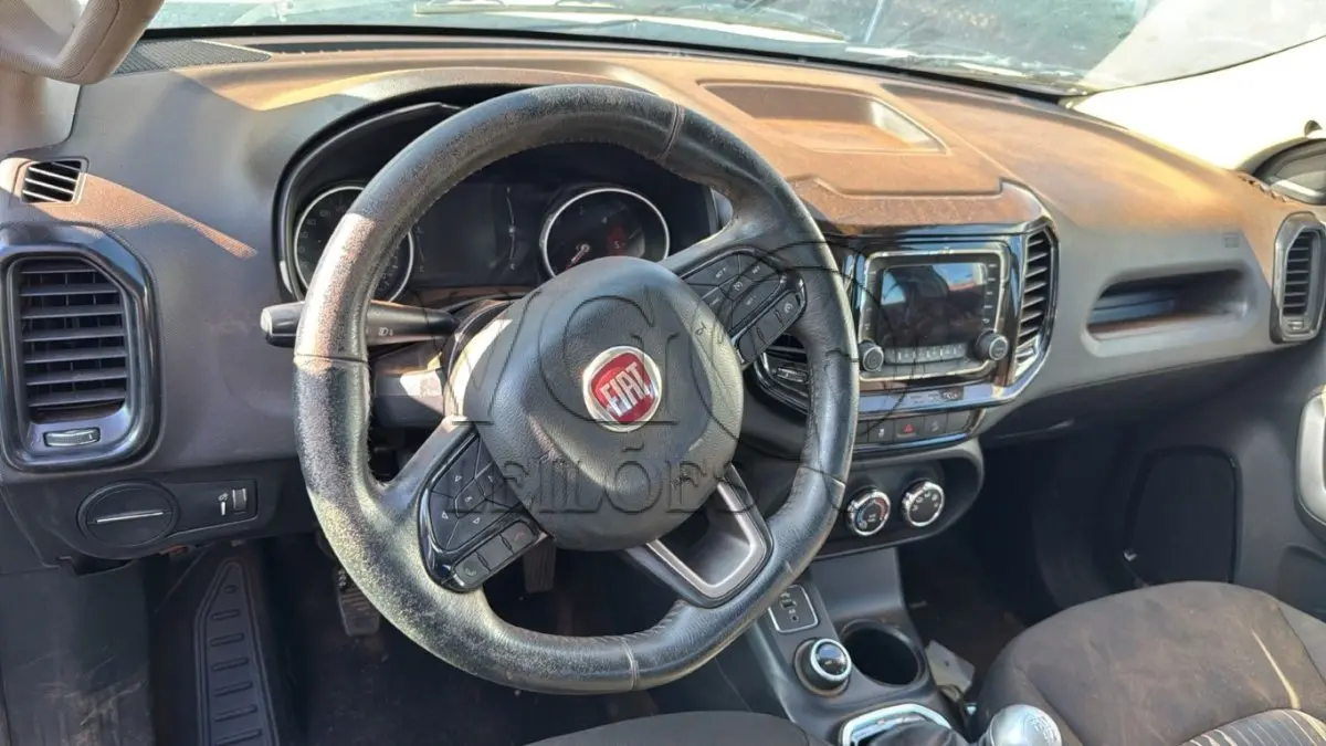 LOTE 005 - FIAT / TORO FREEDOM MT D4; ANO/MODELO: 2017/2018