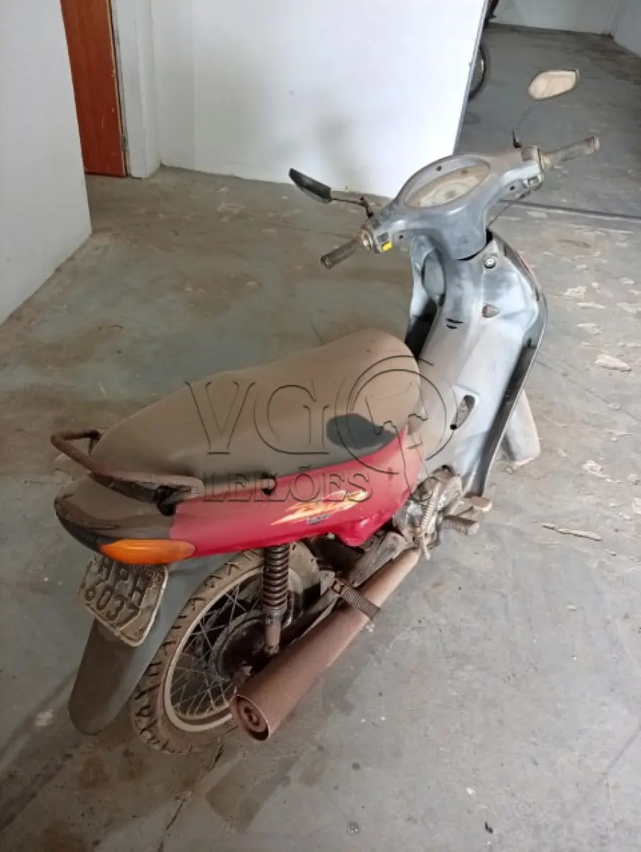 LOTE 024 - Honda Biz 100