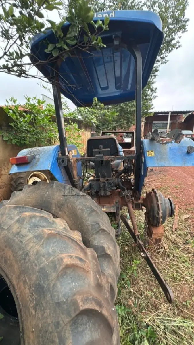 LOTE 009 - TRATO NEW HOLLAND TT 4030
