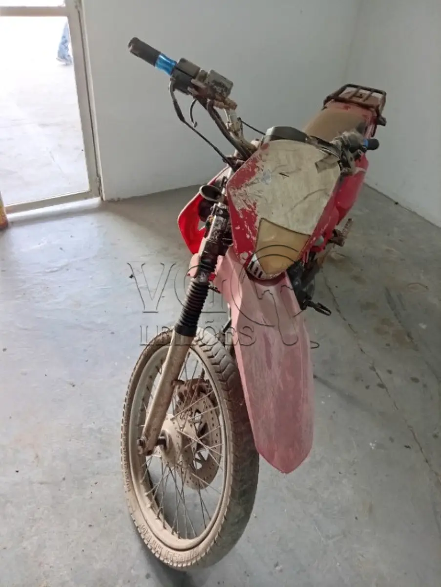 LOTE 025 - TRAXX FLY 125