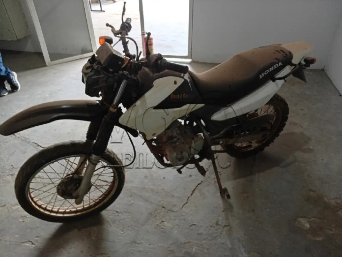 LOTE 027 - HONDA NXR 125 BROS
