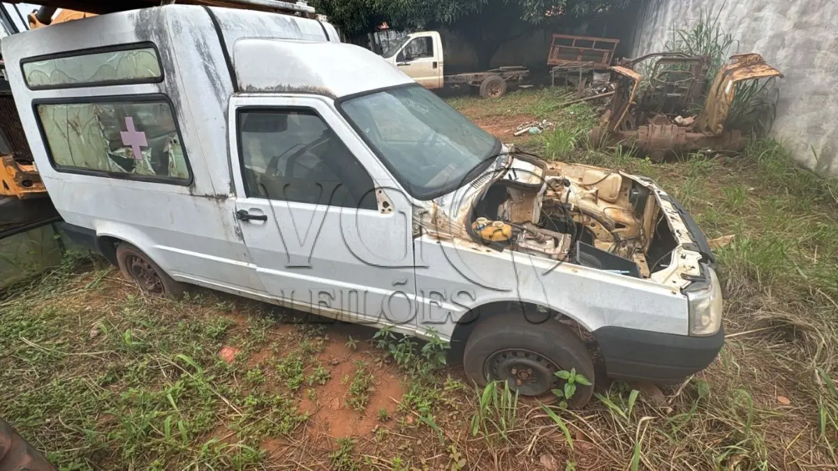 LOTE 008 - FIAT / FIORINO AMBULANCIA
