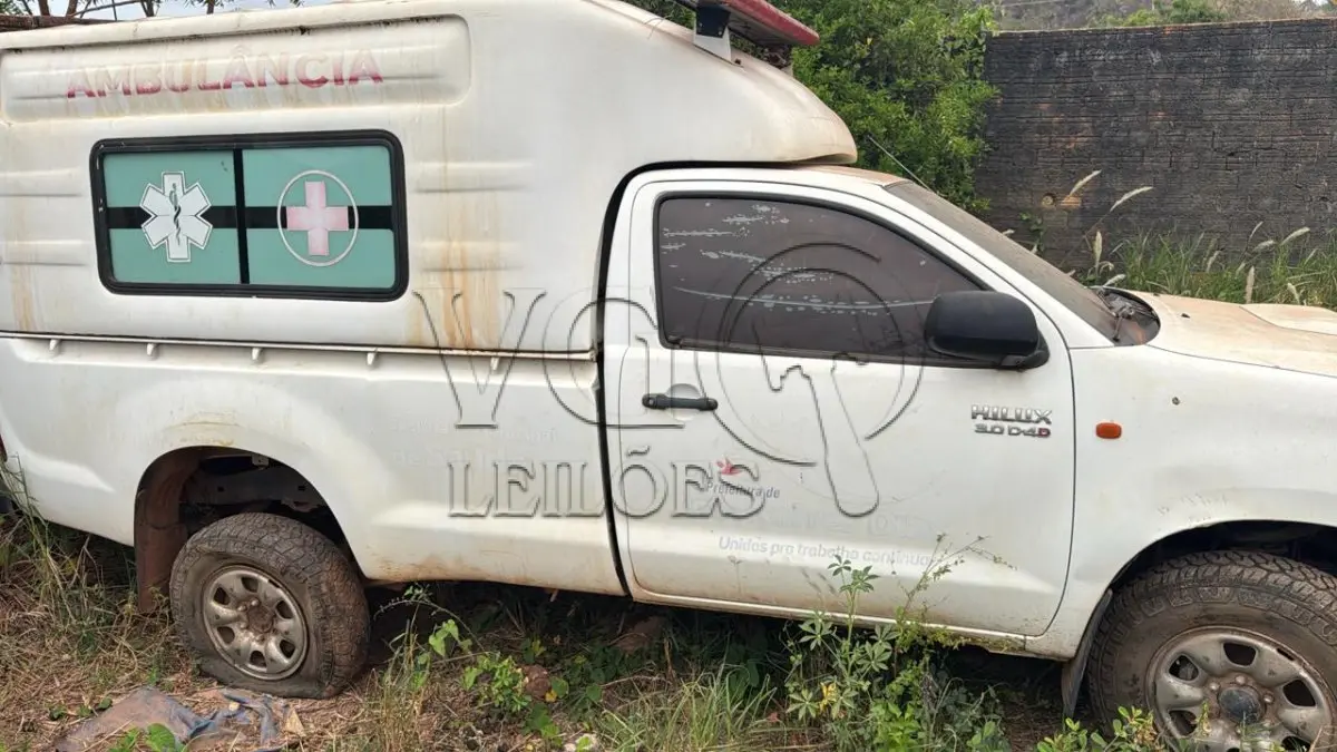 LOTE 005 - TOYOTA/HILUX RIBEIRAUTO AMB (RECUPERÁVEL)