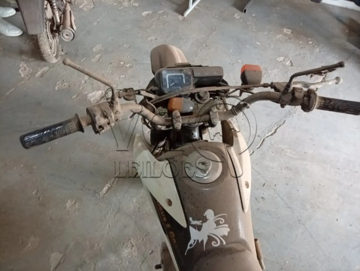 LOTE 027 - HONDA NXR 125 BROS