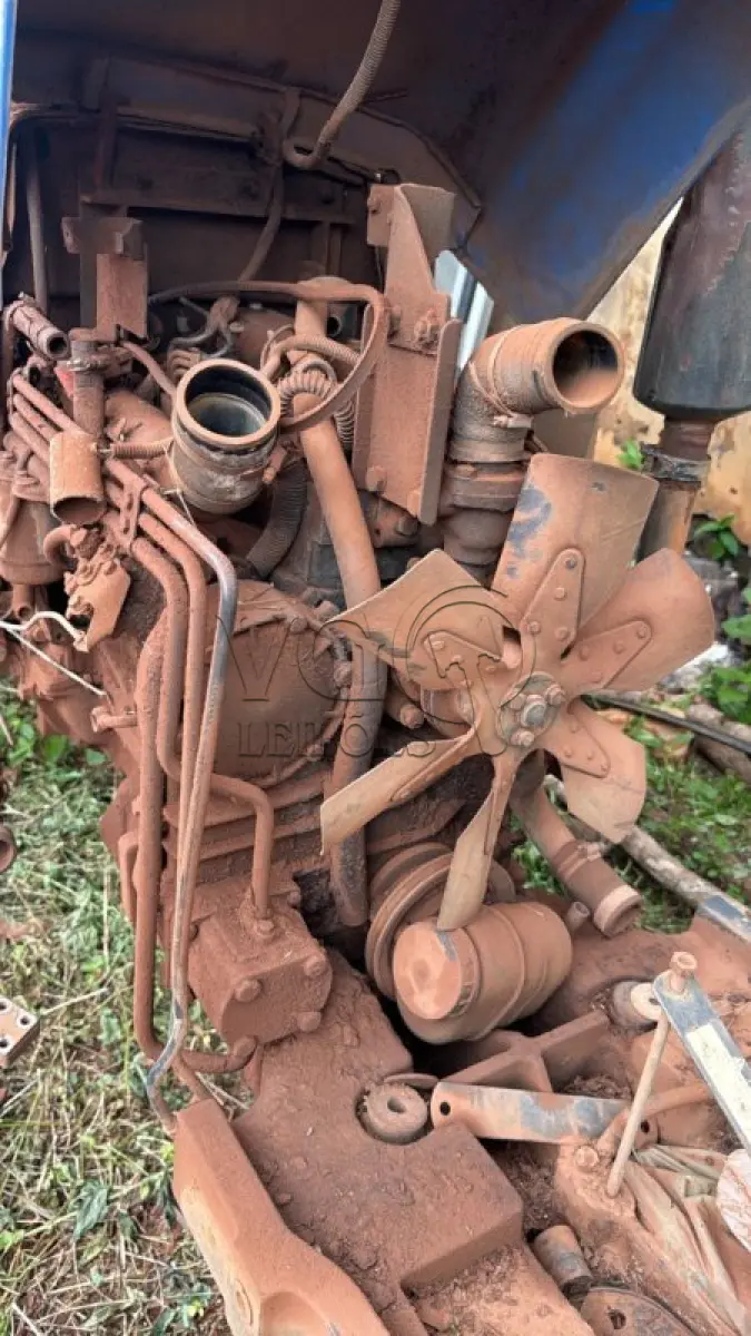 LOTE 009 - TRATO NEW HOLLAND TT 4030