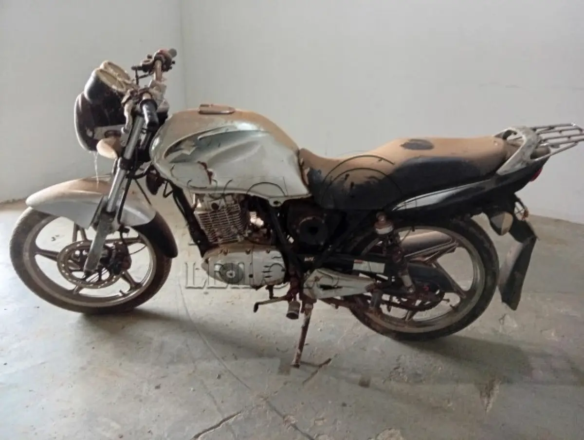 LOTE 030 - SUZUKI EN 125 YES