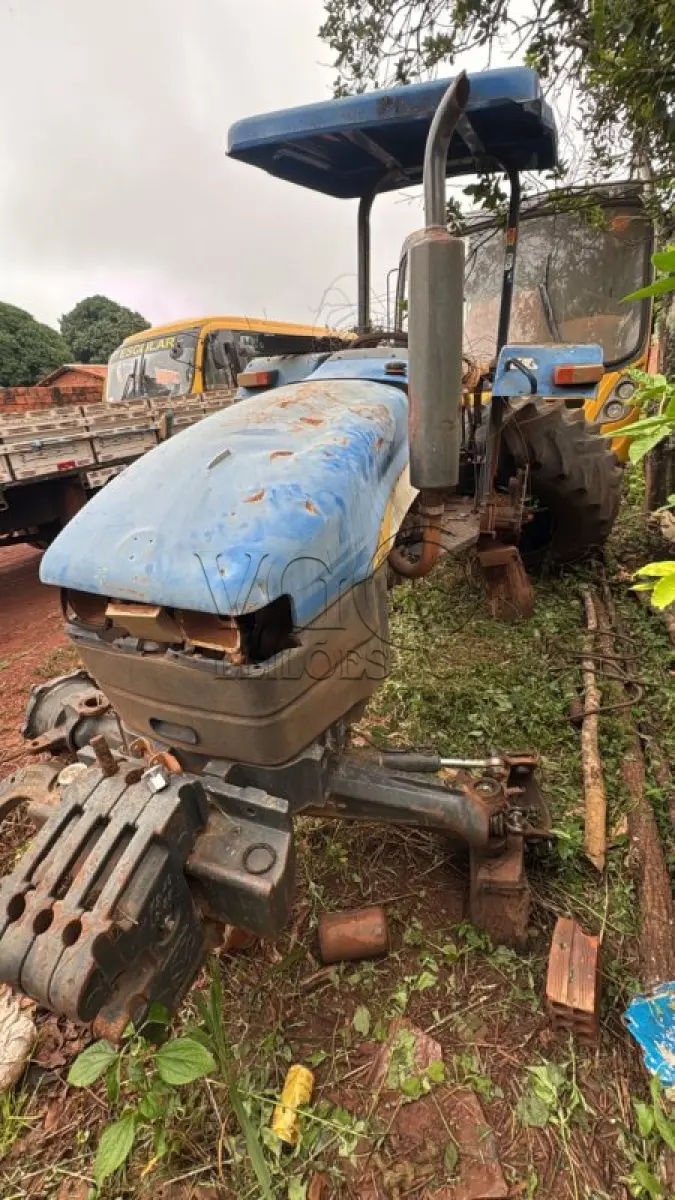 LOTE 009 - TRATO NEW HOLLAND TT 4030