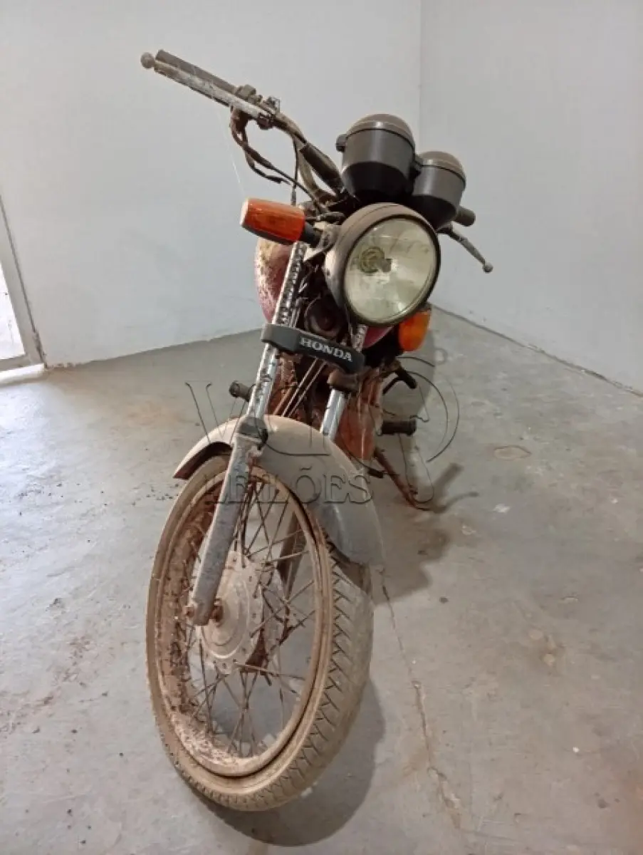 LOTE 015 - HONDA CG TITAN