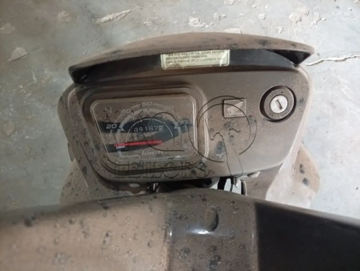 LOTE 028 - HONDA POP 100
