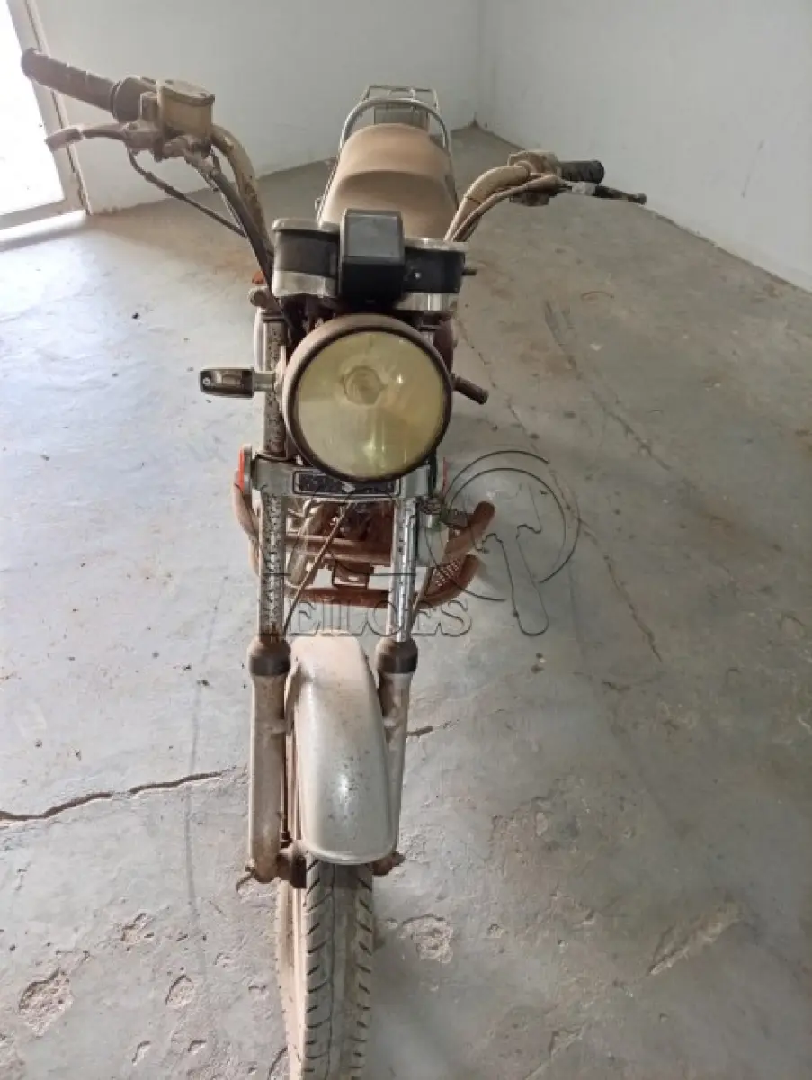 LOTE 026 - SUZUKI INTRUDER 125