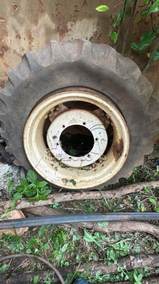 LOTE 009 - TRATO NEW HOLLAND TT 4030