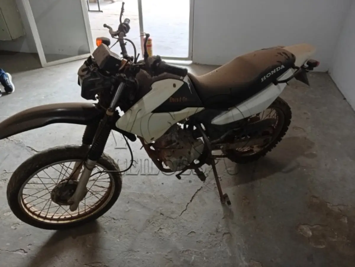 LOTE 027 - HONDA NXR 125 BROS