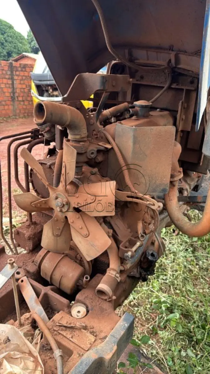 LOTE 009 - TRATO NEW HOLLAND TT 4030
