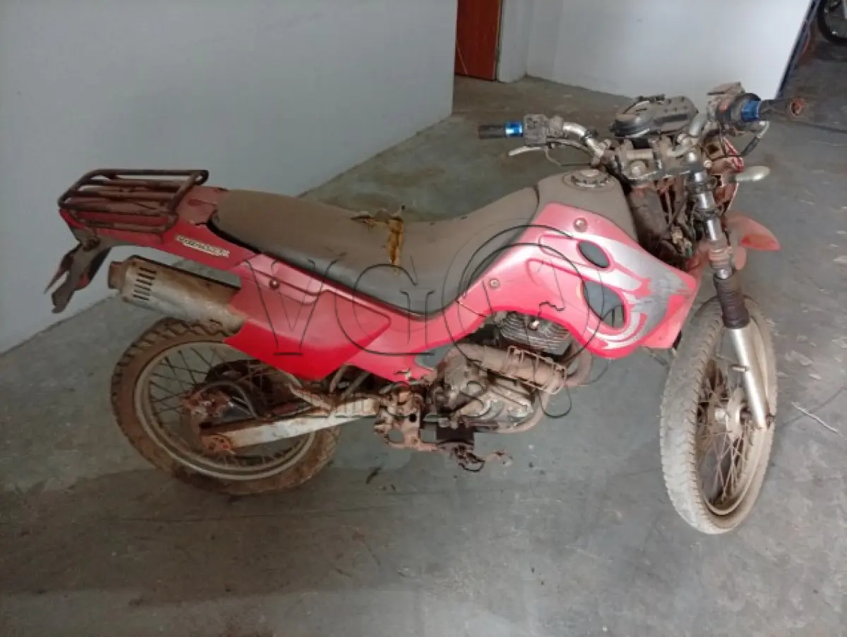 LOTE 025 - TRAXX FLY 125