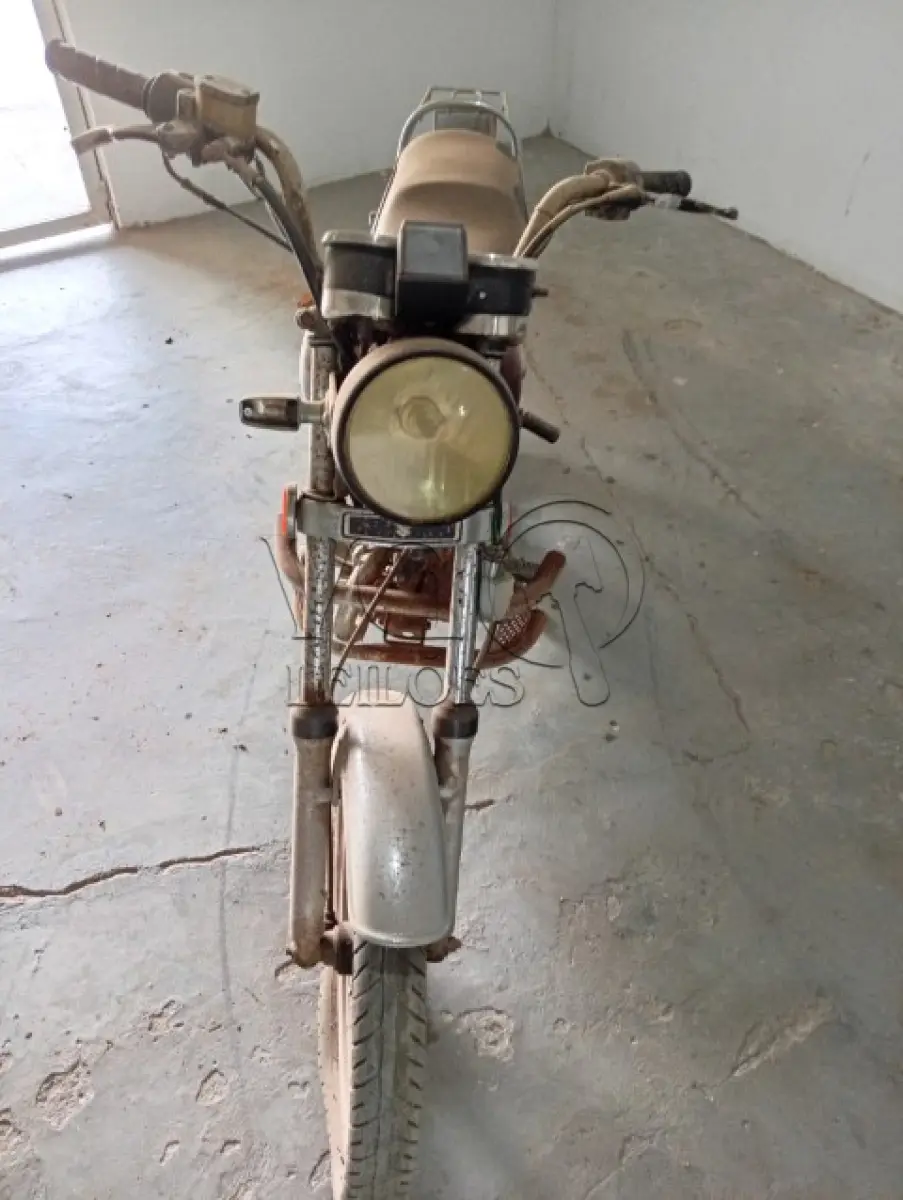 LOTE 026 - SUZUKI INTRUDER 125