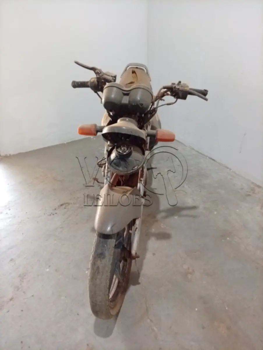 LOTE 016 - SUZUKI YES EN 125