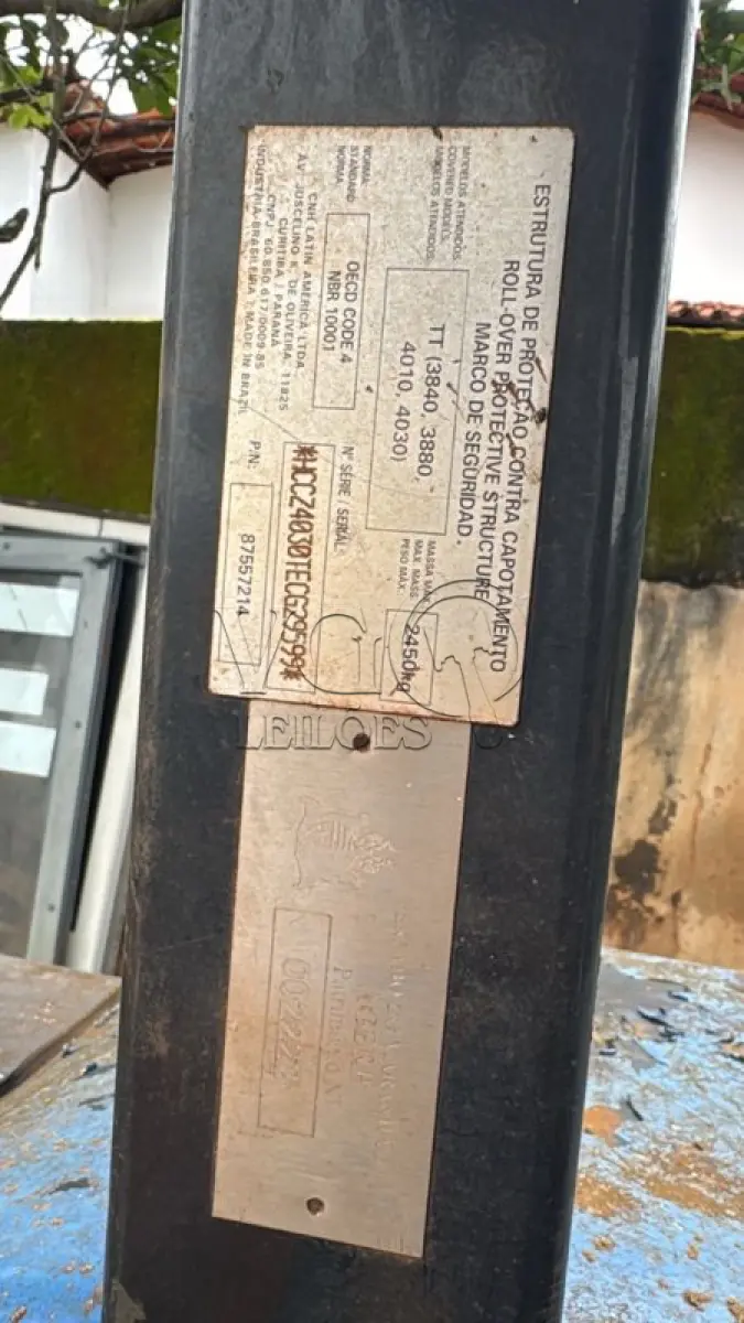 LOTE 009 - TRATO NEW HOLLAND TT 4030