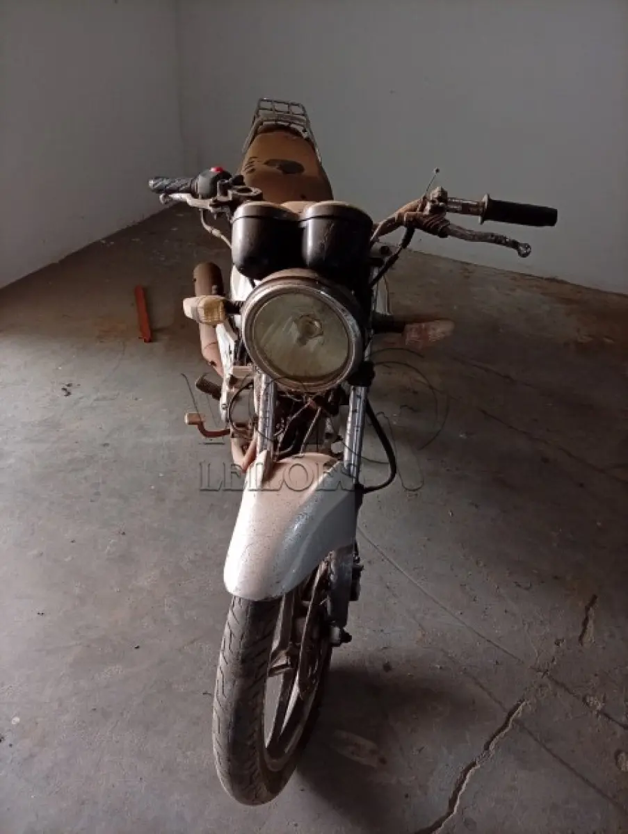 LOTE 030 - SUZUKI EN 125 YES