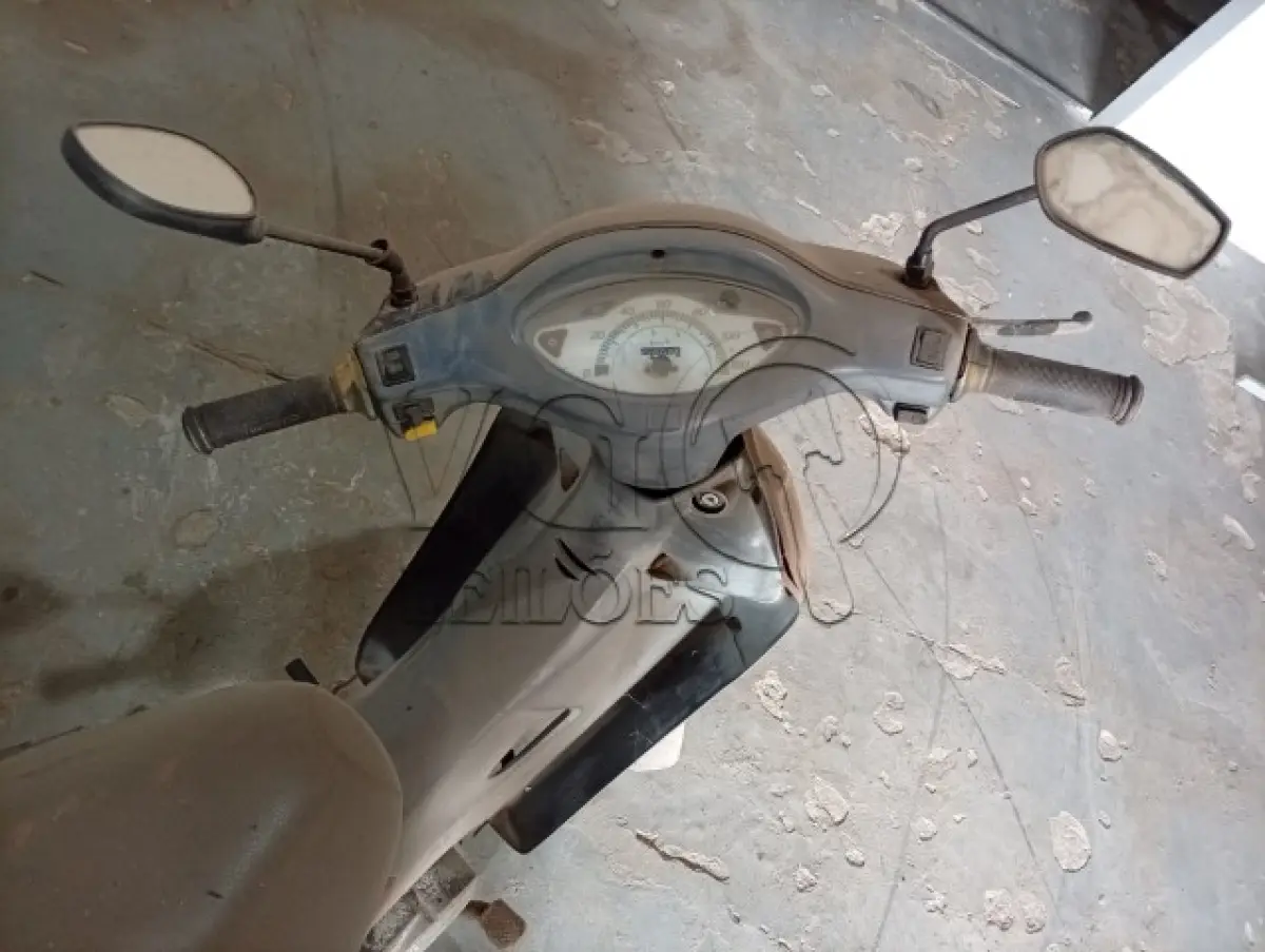 LOTE 024 - HONDA BIZ 100