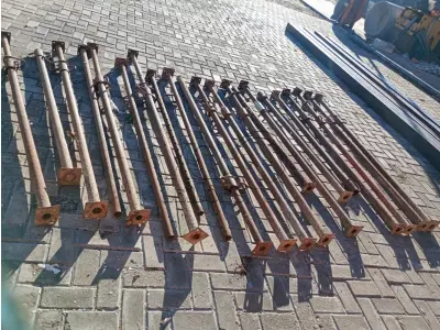 LOTE 003 - 19 Peças Escora de Laje