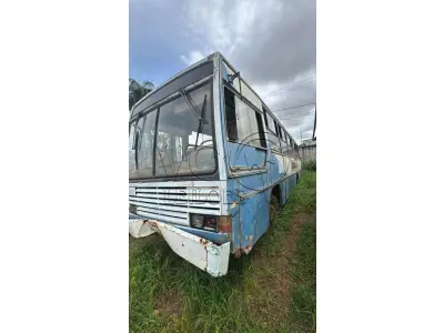 LOTE 015 - MERCEDES-BENZ/OF 1318 1995
