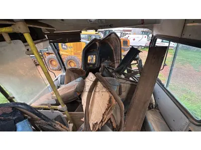 LOTE 004 - VOLKSWAGEN/INDUSCAR FOZ 2010/2011