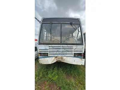 LOTE 015 - MERCEDES-BENZ/OF 1318 1995